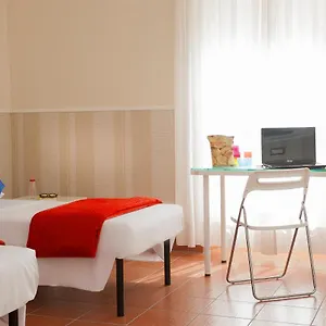  Albergue Budget Des Arts